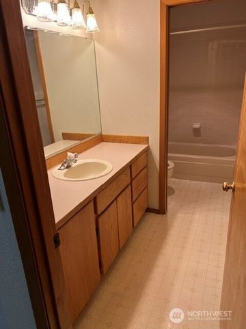 32021 SE 291 Street, Ravensdale, WA 98051