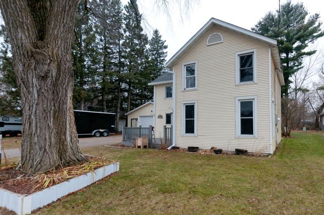 406 N 10th Street, Cameron, WI 54822