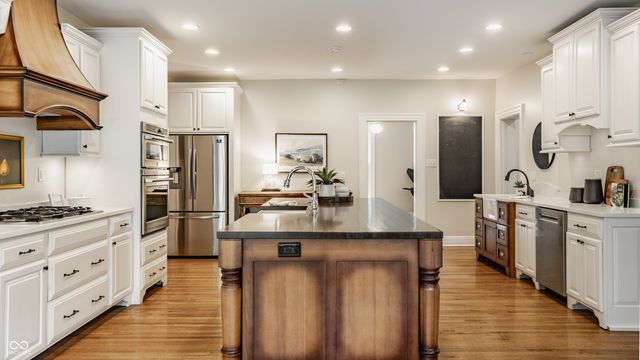 4330 Central Avenue, Indianapolis, IN 46205
