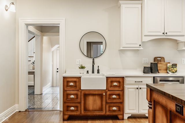 4330 Central Avenue, Indianapolis, IN 46205