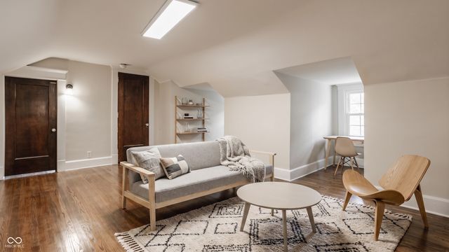 4330 Central Avenue, Indianapolis, IN 46205