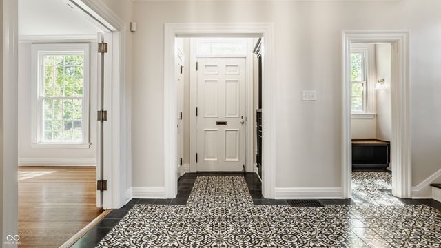 4330 Central Avenue, Indianapolis, IN 46205