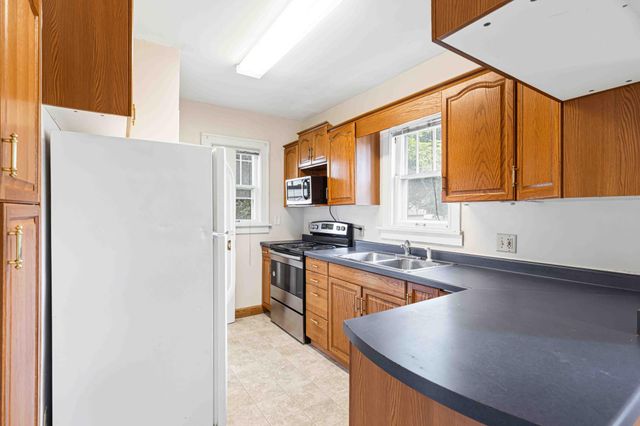 1513 11th Street N, Fargo, ND 58102
