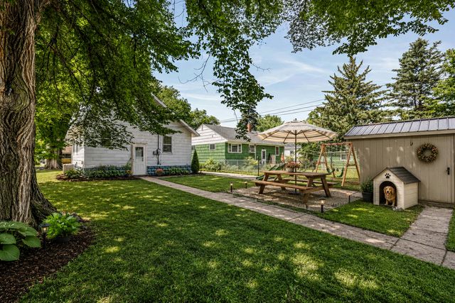 1513 11th Street N, Fargo, ND 58102