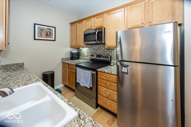 226 N Cleveland Street B, Indianapolis, IN 46204