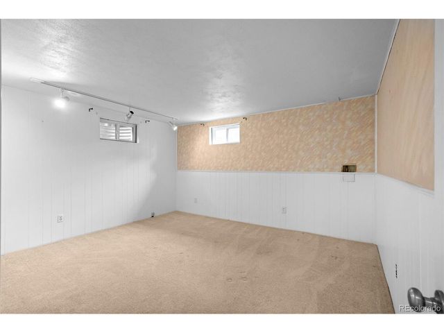 3761 S Eaton St, Denver, CO 80235