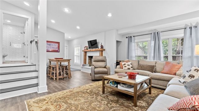 1021 Myrtlewood, Tuscaloosa, AL 35401