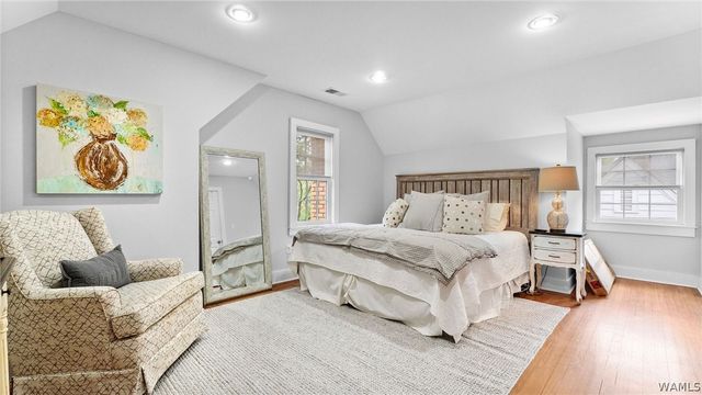 1021 Myrtlewood, Tuscaloosa, AL 35401