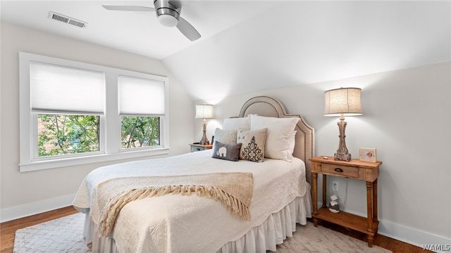 1021 Myrtlewood, Tuscaloosa, AL 35401