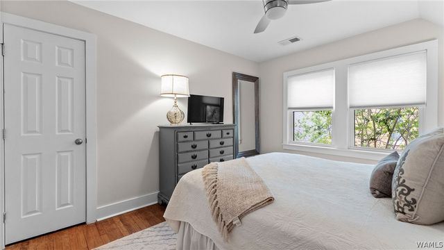 1021 Myrtlewood, Tuscaloosa, AL 35401