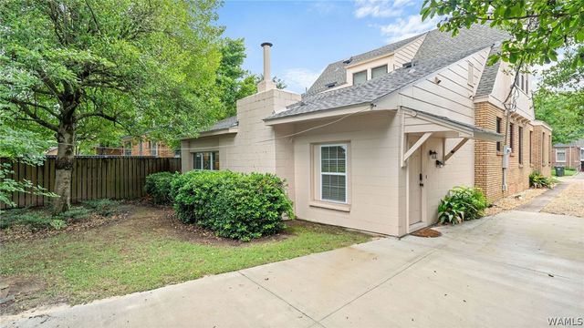 1021 Myrtlewood, Tuscaloosa, AL 35401