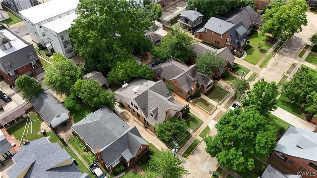 1021 Myrtlewood, Tuscaloosa, AL 35401