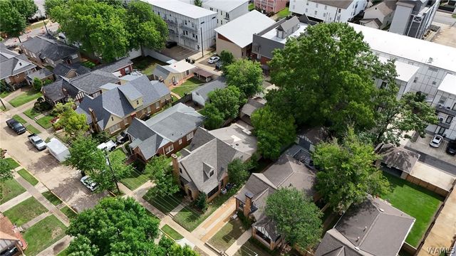 1021 Myrtlewood, Tuscaloosa, AL 35401