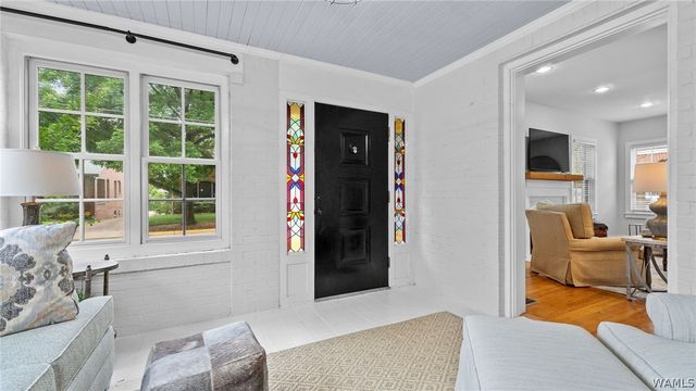 1021 Myrtlewood, Tuscaloosa, AL 35401