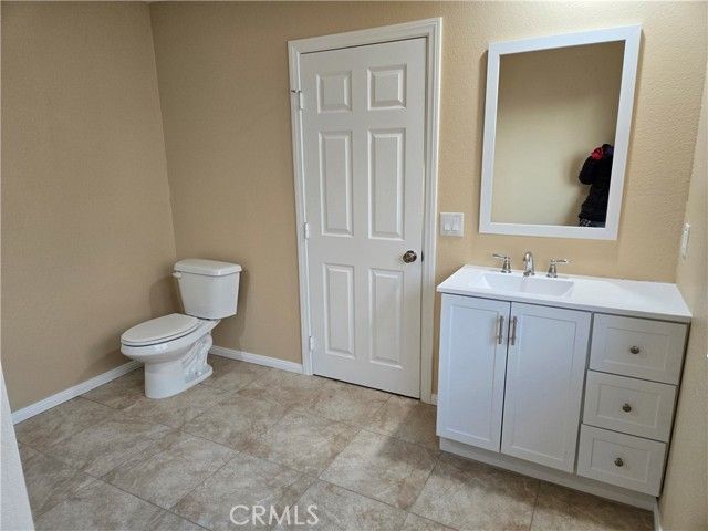 19345 Oneida Road, Apple Valley, CA 92307