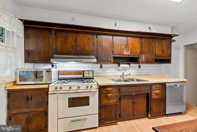5511 MEDWICK GARTH N, Baltimore, MD 21228