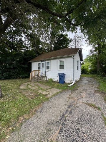 2957 Mackin Road, Flint, MI 48504