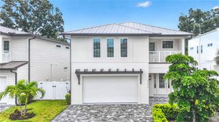 2590 FLOYD STREET, Sarasota, FL 34239