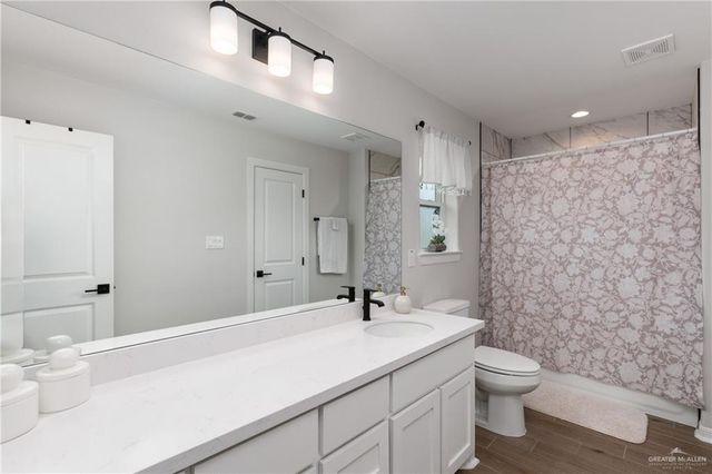 1417 E Silos Avenue, Edinburg, TX 78542