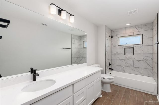 1417 E Silos Avenue, Edinburg, TX 78542