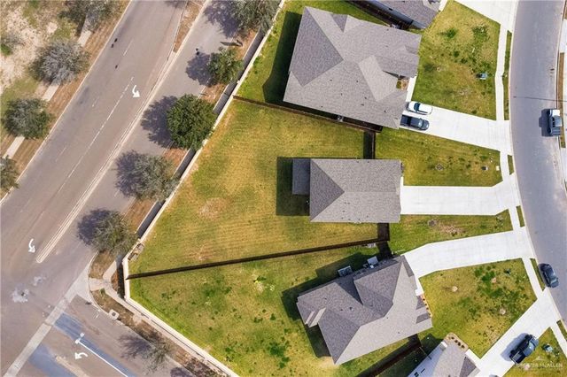 1417 E Silos Avenue, Edinburg, TX 78542