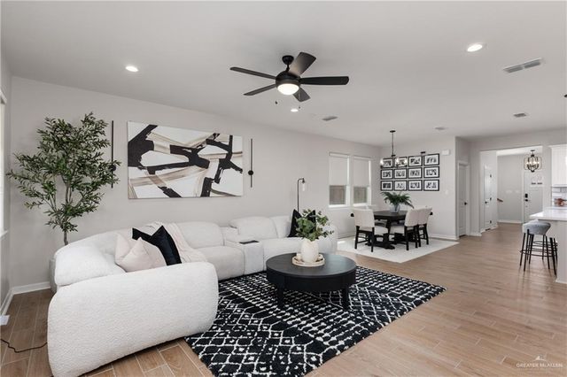 1417 E Silos Avenue, Edinburg, TX 78542