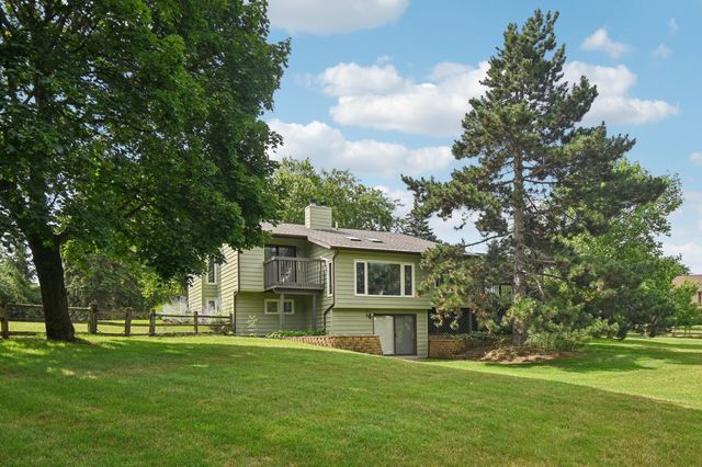 38W608 Sunvale Drive, Elgin, IL 60124