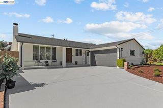 24839 Townsend Ave, Hayward, CA 94544