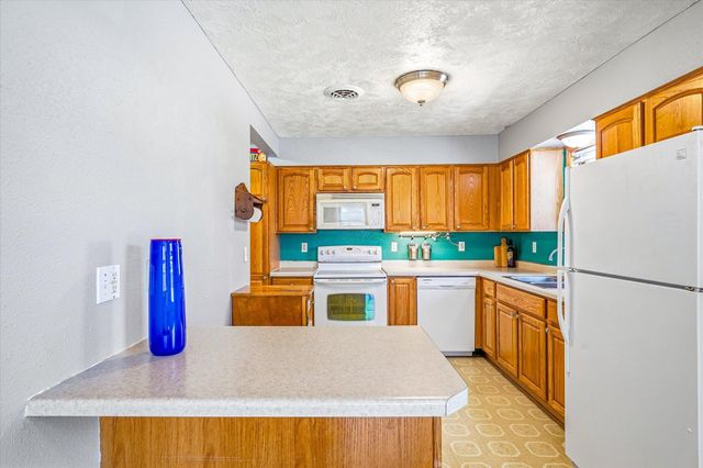 620 2nd Street SE, Forest Lake, MN 55025