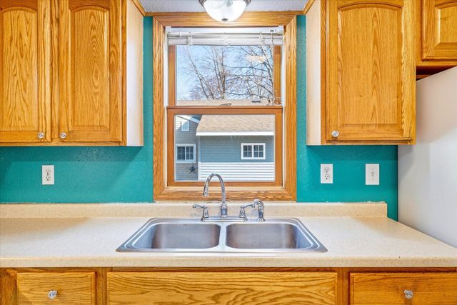 620 2nd Street SE, Forest Lake, MN 55025