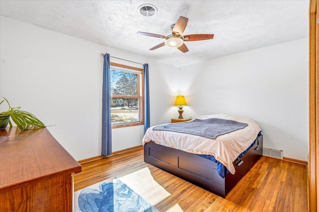 620 2nd Street SE, Forest Lake, MN 55025