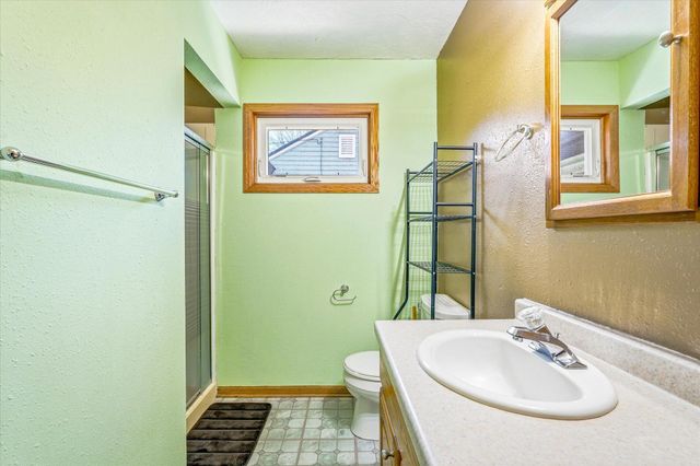 620 2nd Street SE, Forest Lake, MN 55025