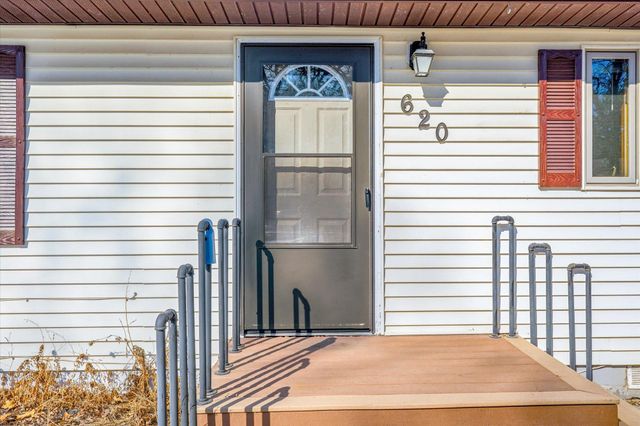 620 2nd Street SE, Forest Lake, MN 55025