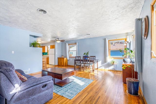 620 2nd Street SE, Forest Lake, MN 55025