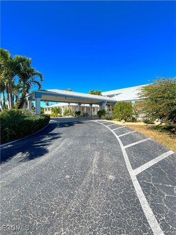 16209 Asheboro CT, Fort Myers, FL 33908