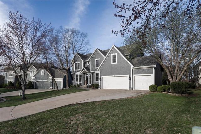 13104 Westgate Street, Overland Park, KS 66213