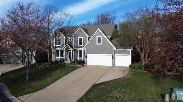 13104 Westgate Street, Overland Park, KS 66213