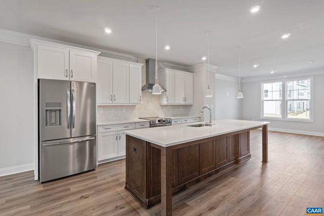 3056 FARROW CIR, Charlottesville, VA 22901