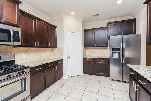 18618 Weeping Spring Drive, Cypress, TX 77429