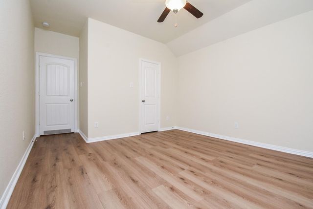 18618 Weeping Spring Drive, Cypress, TX 77429