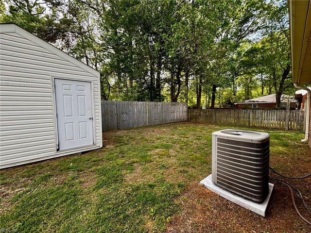 4605 Hardy Ct Apt B, Suffolk, VA 23435