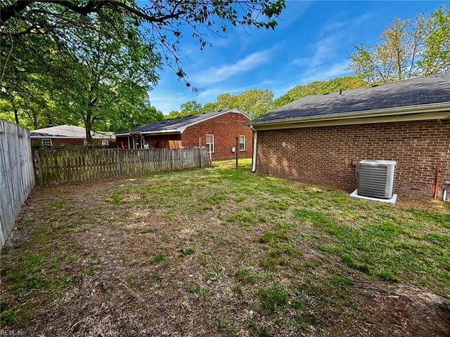 4605 Hardy Ct Apt B, Suffolk, VA 23435