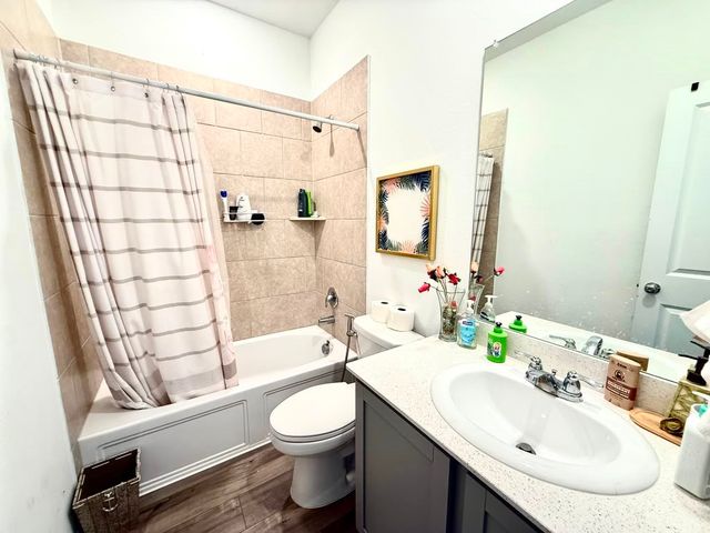 1601 Lake Grove Drive, Little Elm, TX 75068