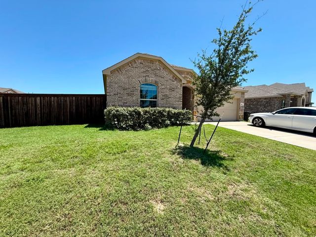 1601 Lake Grove Drive, Little Elm, TX 75068