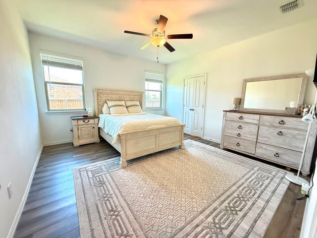 1601 Lake Grove Drive, Little Elm, TX 75068