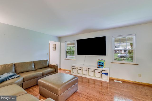 1019 WALLACE RD, Crownsville, MD 21032
