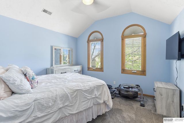 5118 N 137th Avenue, Omaha, NE 68164