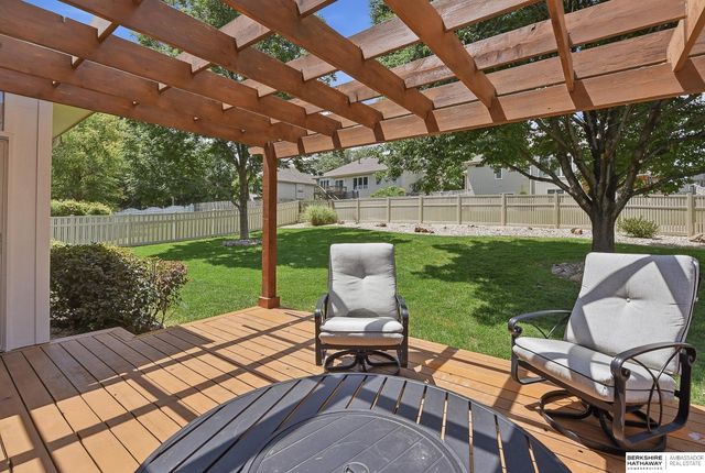 5118 N 137th Avenue, Omaha, NE 68164