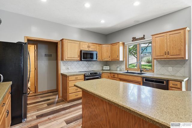 5118 N 137th Avenue, Omaha, NE 68164