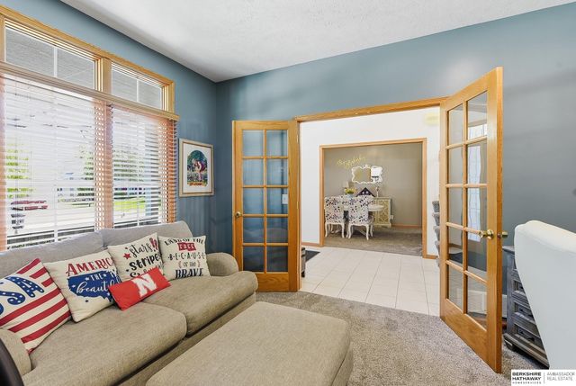 5118 N 137th Avenue, Omaha, NE 68164
